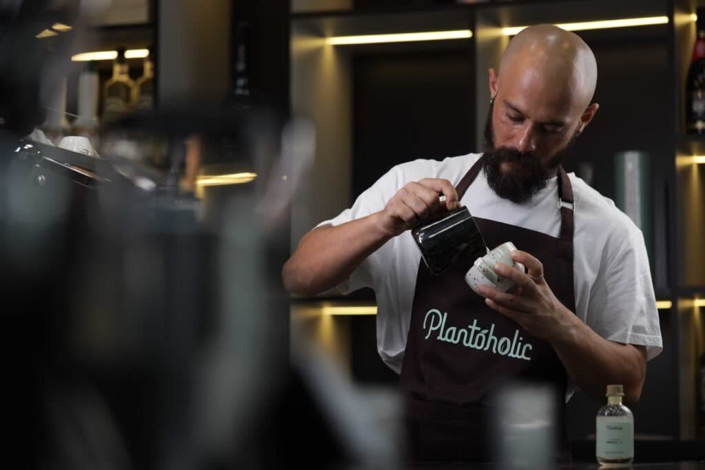 Food and Beverage Marketing Agency Dubai: Why Restaurants Need a Specialized F&B Growth Partner