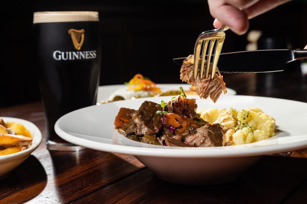 Irish Vickers pub food photography by Food On Focus Media