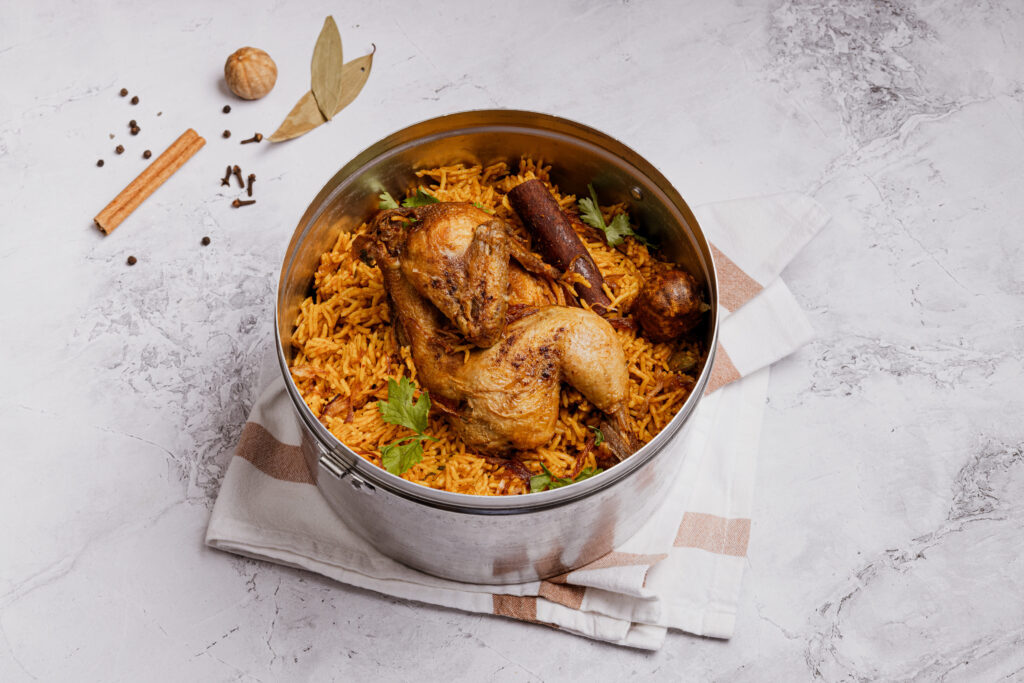 Aklaty Food On Focus Media